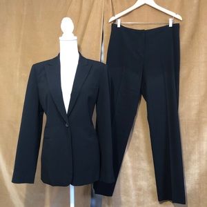 EUC Calvin Klein one button suit